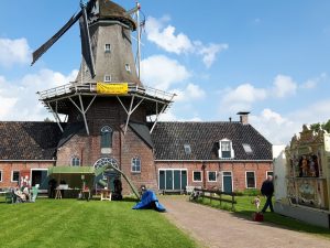 Leekstermeer wandeltocht met Olie- en Korenmolen Woldzigt als stempelpost