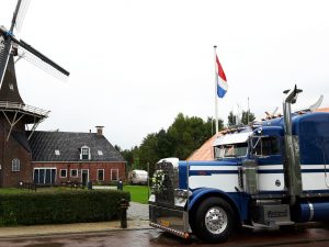 Speciale bruidsauto voor Olie- en Korenmolen Woldzigt - Roderwolde